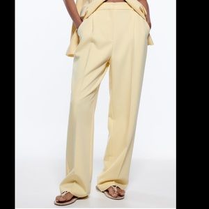 ZARA Straight leg mid-rise pants